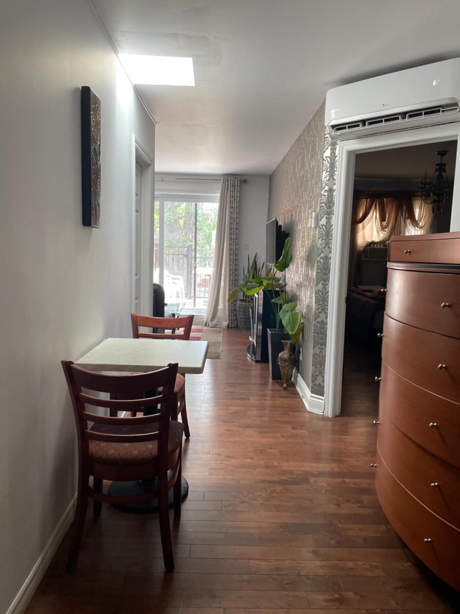 Self Service Small Breakfast, 2 Double Beds Private Room Montréal Esterno foto